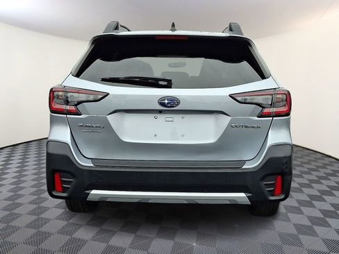 Used 2020 Subaru Outback Limited image 8
