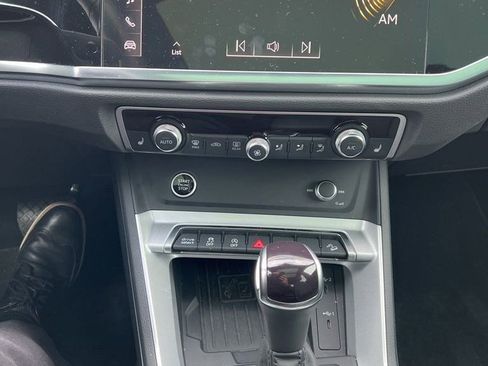 Certified 2025 Audi Q3 2.0T Premium Plus w/ Premium Plus Package image 13