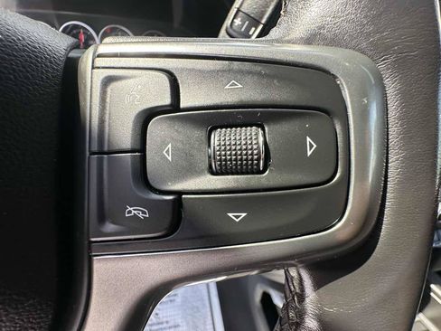 Used 2022 Chevrolet Silverado 1500 RST w/ Z71 Off-Road Package AWD/4WD image 17