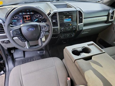 Used 2018 Ford F250 XLT image 9