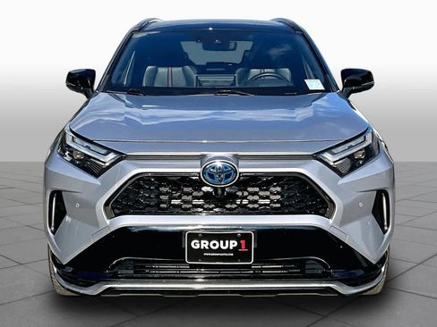 Used 2022 Toyota RAV4 XSE w/ Premium Package AWD/4WD image 4
