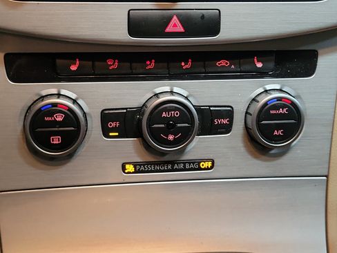 Used 2013 Volkswagen CC Sport Plus image 27