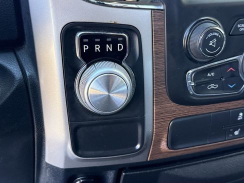 Used 2017 RAM 1500 Laramie image 18