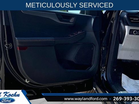 Used 2023 Ford Escape Active AWD/4WD image 22