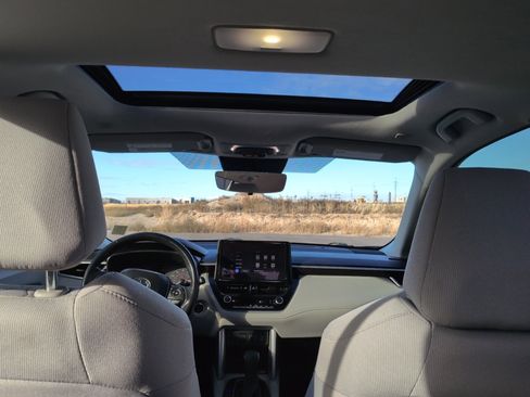 Used 2023 Toyota Corolla Cross LE image 14