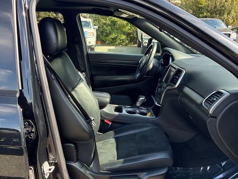 Used 2018 Jeep Grand Cherokee Altitude image 6