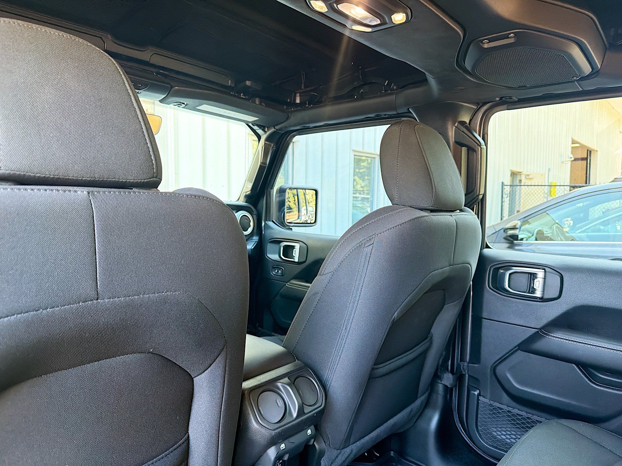 Used 2021 Jeep Wrangler Unlimited Sahara AWD/4WD image 20