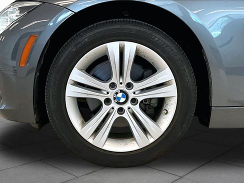 Used 2018 BMW 330i Sedan w/ Convenience Package RWD image 9