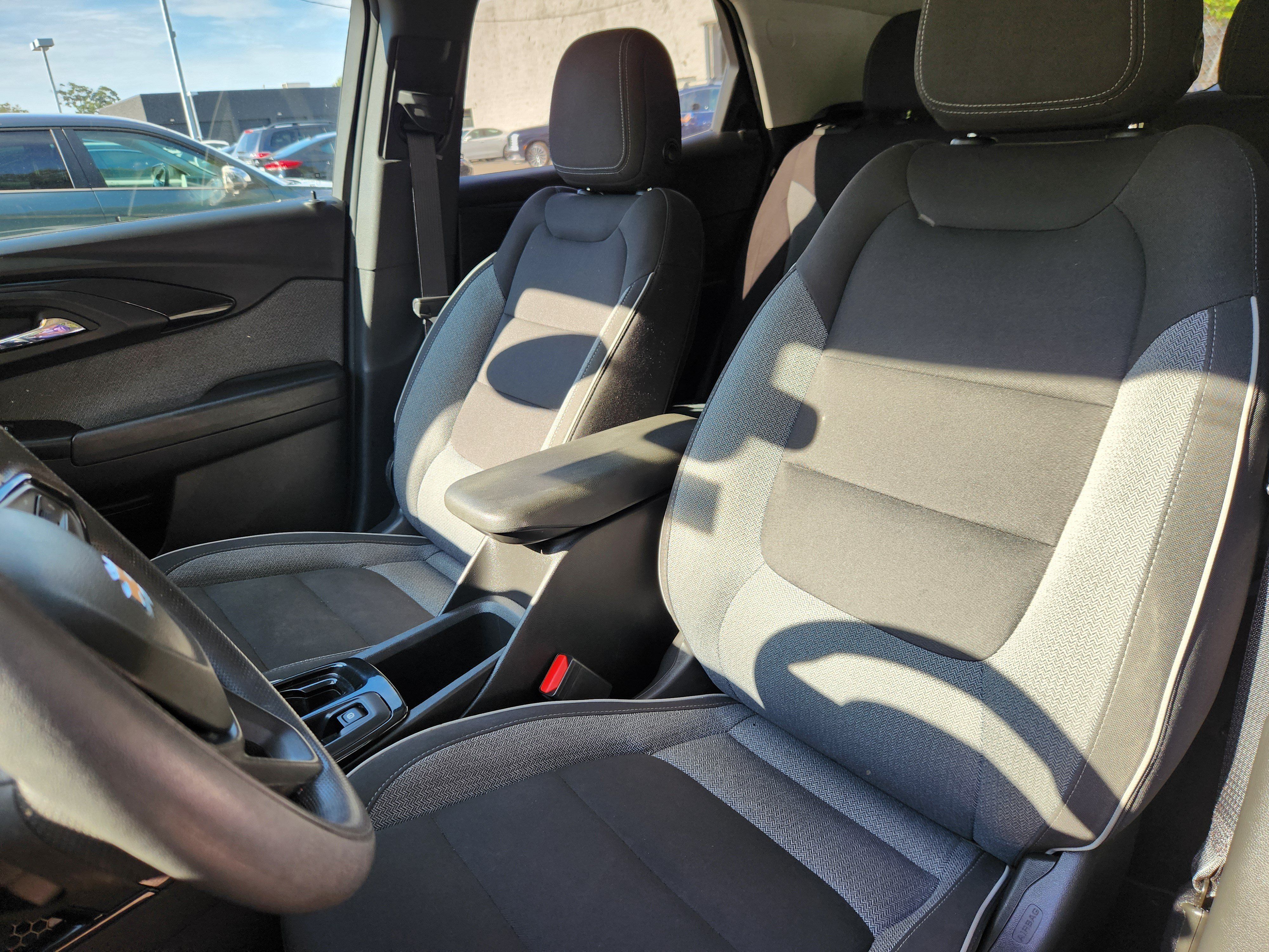 Used 2023 Chevrolet TrailBlazer LT AWD/4WD image 7