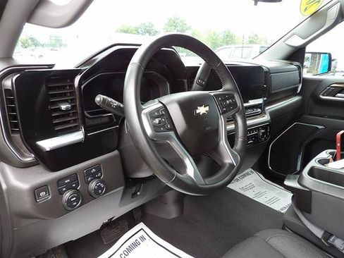 Certified 2023 Chevrolet Silverado 1500 LT AWD/4WD image 16
