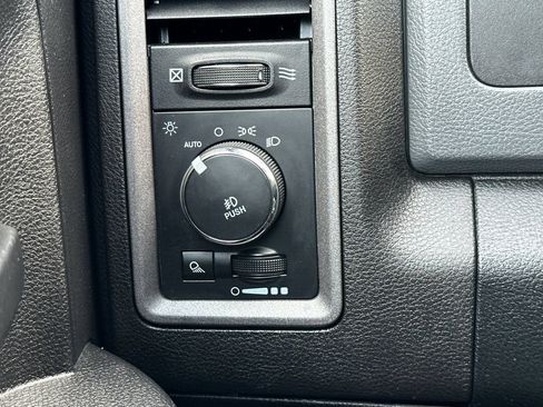 Used 2016 RAM 1500 Express AWD/4WD image 28