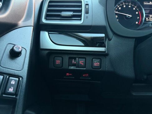 Used 2018 Subaru Forester 2.5i Limited image 10