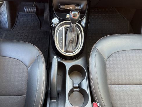 Used 2019 Kia Soul ! w/ Technology Package image 21