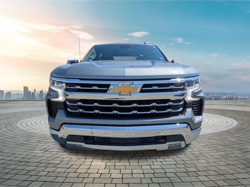 Used 2023 Chevrolet Silverado 1500 LTZ AWD/4WD image 10