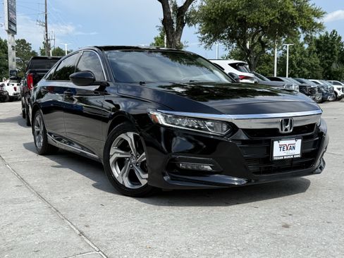 Used 2018 Honda Accord EX-L image 2