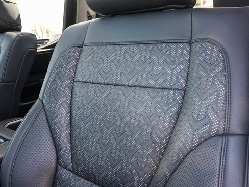 Used 2024 Toyota Tundra Limited image 33