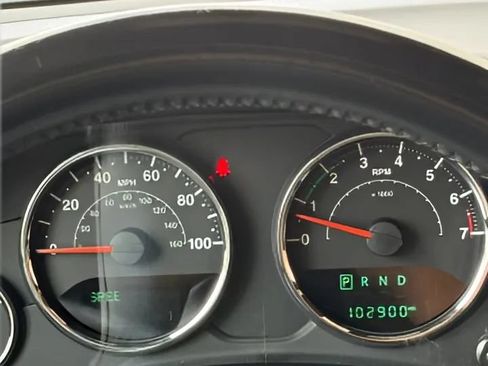 Used 2016 Jeep Wrangler Unlimited Rubicon w/ Connectivity Group AWD/4WD image 31