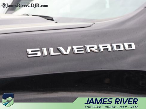 Used 2025 Chevrolet Silverado 1500 LT image 12