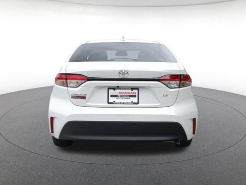 Used 2026 Toyota Corolla LE FWD image 5