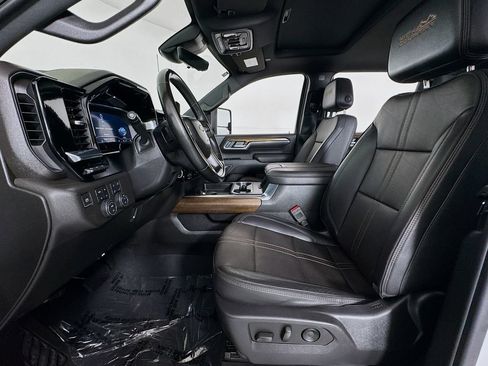 Used 2024 Chevrolet Silverado 3500 High Country w/ High Country Premium Package AWD/4WD image 12