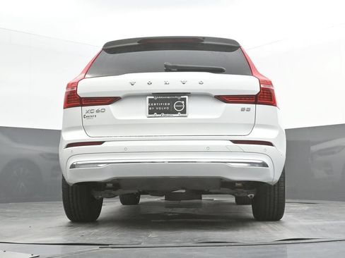 Certified 2023 Volvo XC60 B5 Plus w/ Climate Package FWD image 34