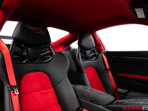 Used 2018 Porsche 911 GT2 RS image 50