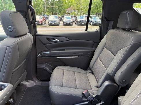 Used 2026 Chevrolet Traverse LT w/ Sun and Wheel Package AWD/4WD image 25