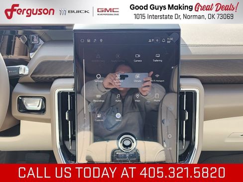 New 2026 GMC Yukon XL Denali w/ Sun & Power Step Package AWD/4WD image 30
