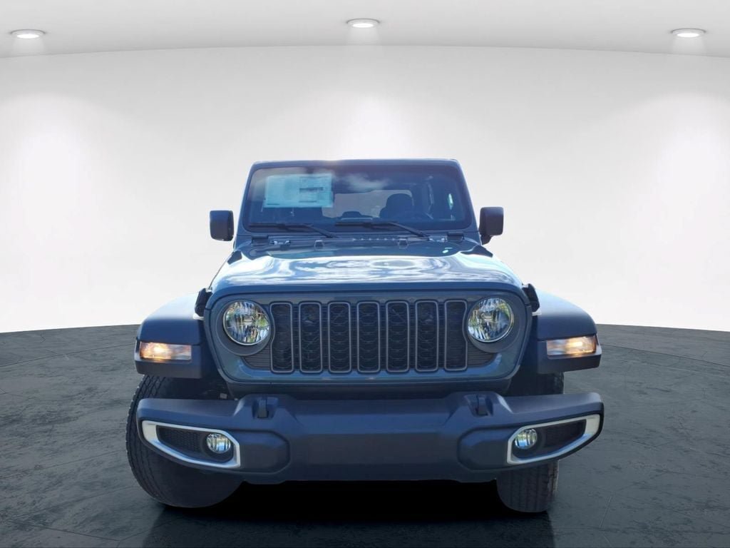 New 2026 Jeep Gladiator Sport AWD/4WD image 4