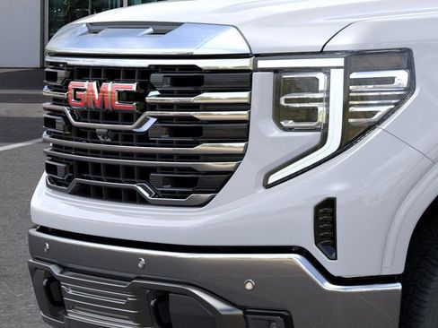 New 2026 GMC Sierra 1500 SLT AWD/4WD image 13