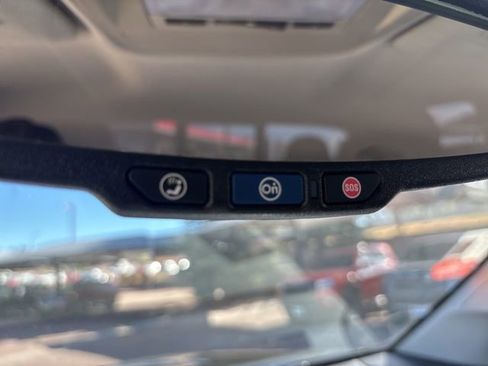 Used 2016 Chevrolet Colorado LT w/ LT Convenience Package image 38