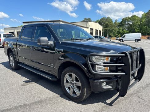 Used 2017 Ford F150 XLT w/ Equipment Group 302A Luxury AWD/4WD image 3