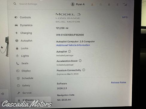 Used 2018 Tesla Model 3 Long Range image 14