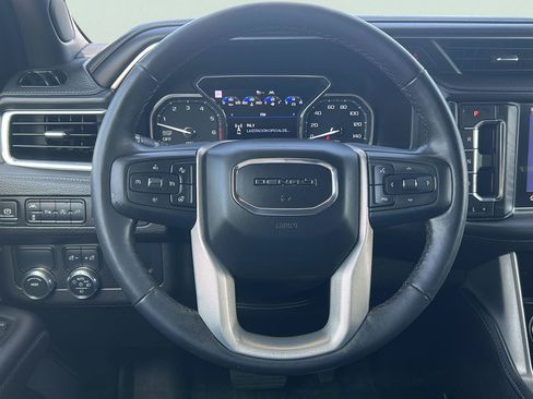 Used 2021 GMC Yukon XL Denali w/ Denali Premium Package RWD image 10