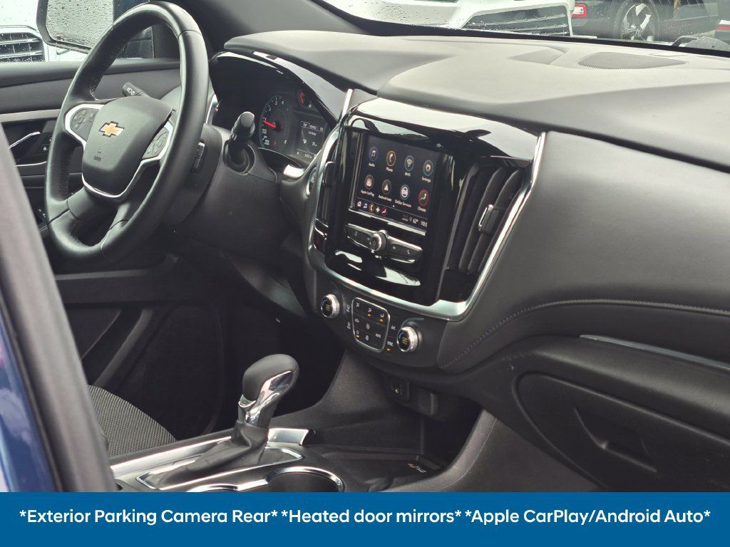 Used 2023 Chevrolet Traverse LT FWD image 13