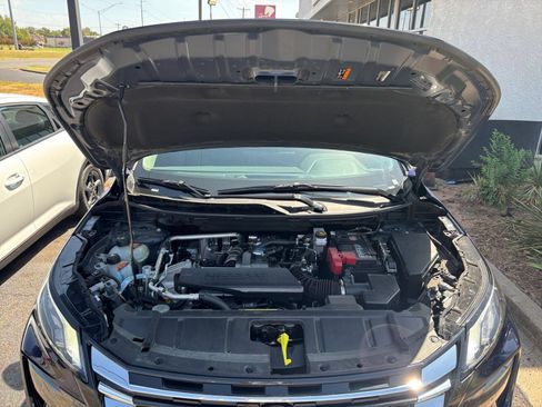 Used 2026 Nissan Rogue SL FWD image 30