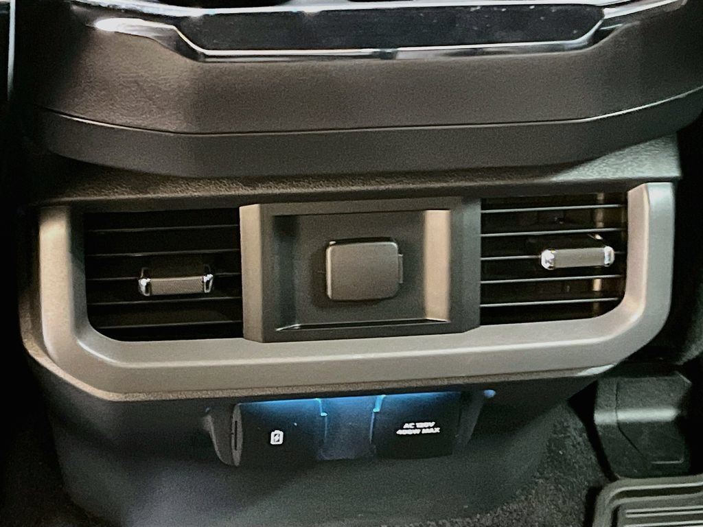 Used 2025 Ford F150 Lariat w/ Equipment Group 501A Mid AWD/4WD image 26