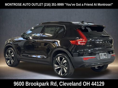 New 2026 Volvo XC40 B5 Plus w/ Protection Package Premier image 3