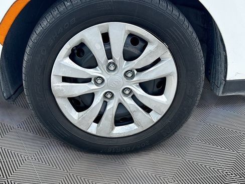 Used 2020 Kia Soul LX FWD image 28