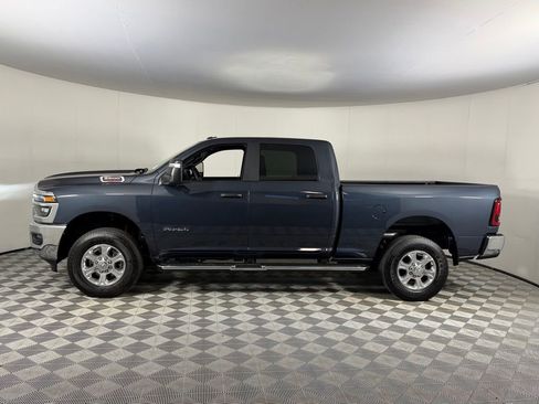 Used 2025 RAM 2500 Big Horn AWD/4WD image 9
