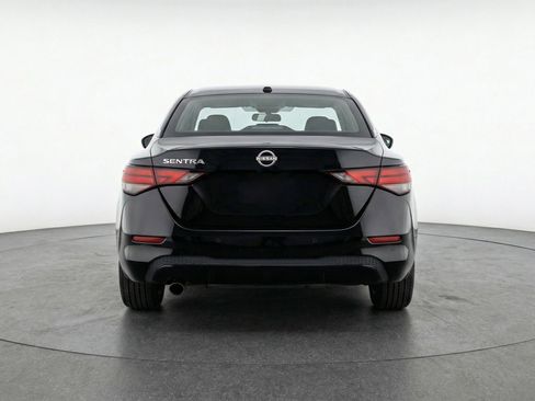 Used 2025 Nissan Sentra SV image 7