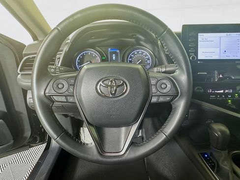 Used 2023 Toyota Camry SE w/ Convenience Package FWD image 15