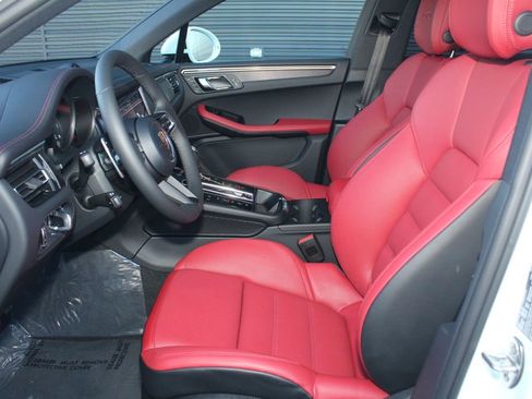 New 2026 Porsche Macan GTS AWD/4WD image 5