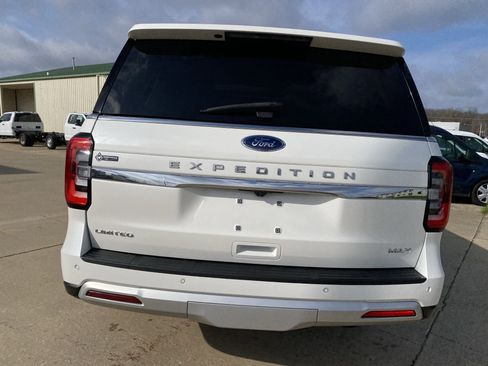 Used 2022 Ford Expedition Max Limited image 5
