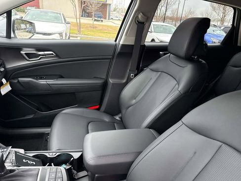 New 2026 Kia Sportage EX w/ EX Panorama Roof Package FWD image 18