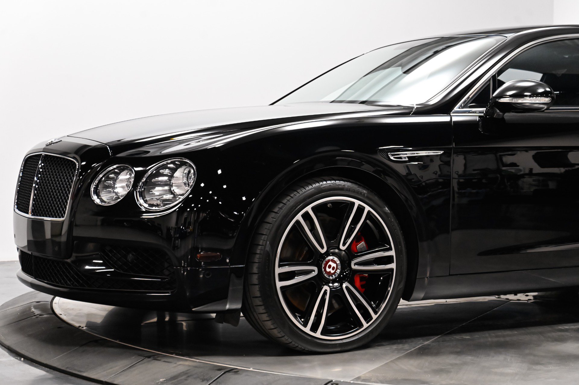 Used 2017 Bentley Flying Spur S V8 AWD/4WD image 5