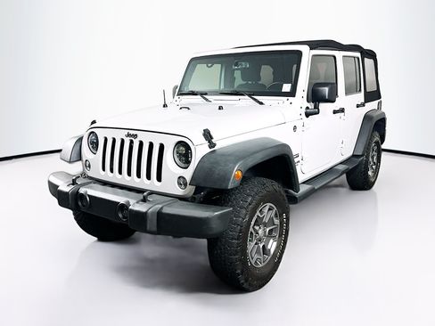 Used 2013 Jeep Wrangler Unlimited Sport AWD/4WD image 3