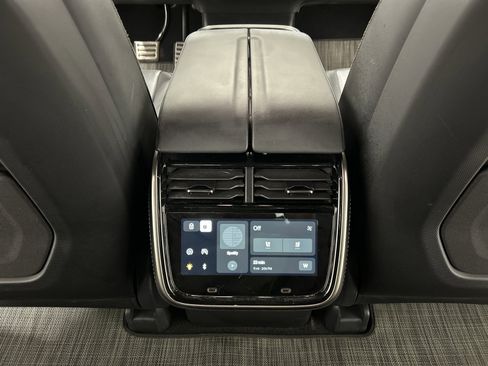 Used 2022 Rivian R1T Adventure image 28