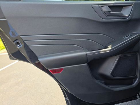 Used 2022 Ford Escape S image 35