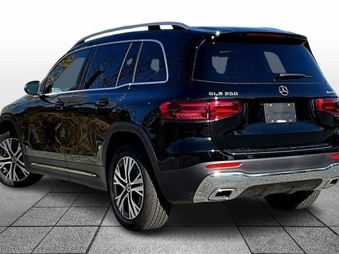 New 2026 Mercedes-Benz GLB 250 4MATIC image 4